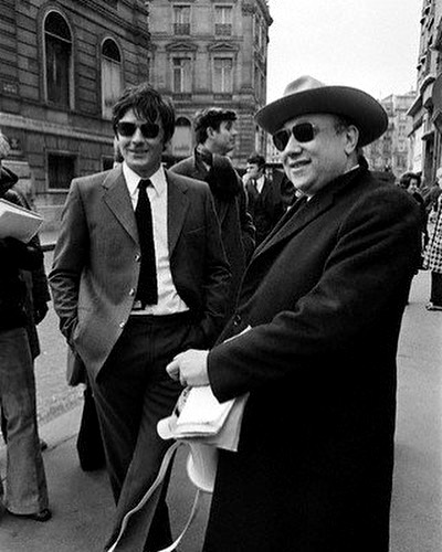 JePMelville's tweet photo. #UnFlic
Delon et Melville pendant le tournage https://t.co/vYQkgzyZFo