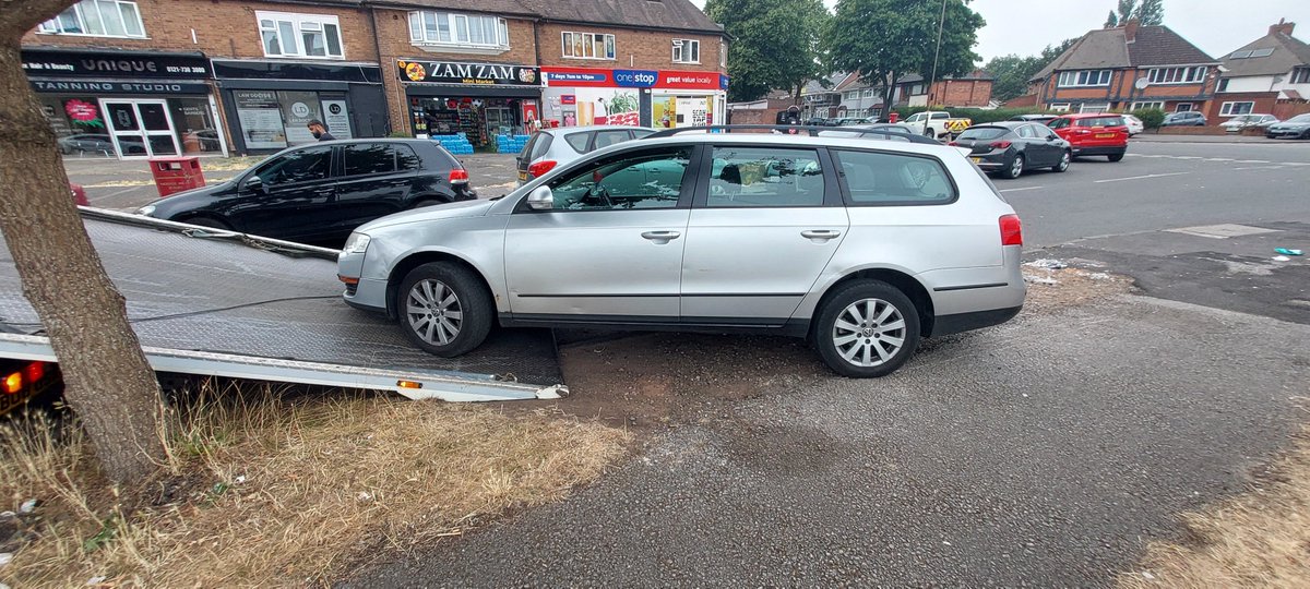 HodgeHillWMP's tweet photo. Hodge Hill officers have successfully seized a vehicle this morning for no insurance. 

#driveinsuredorgetcaught https://t.co/YIvvTx4Sav