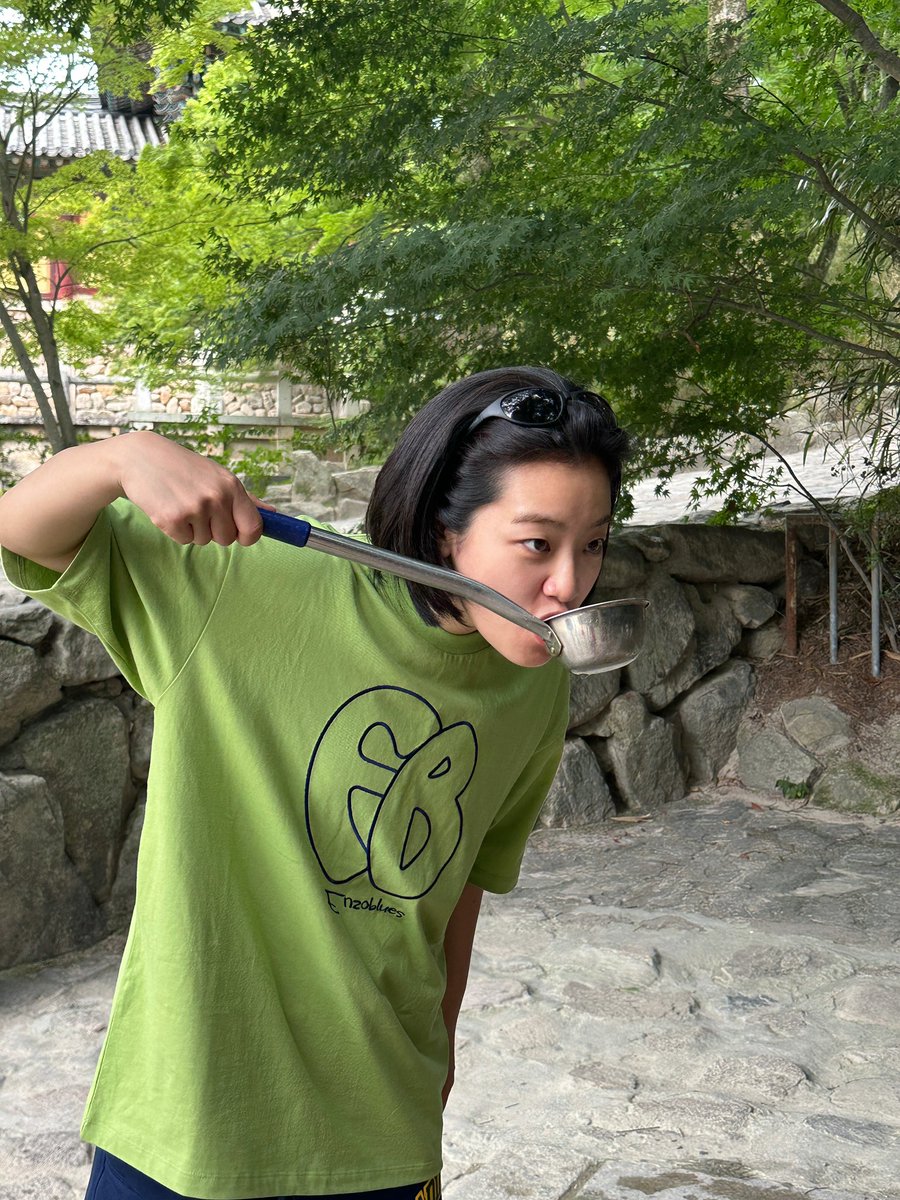 1gg20214's tweet photo. 초딩미 https://t.co/NbQuxEH3kO