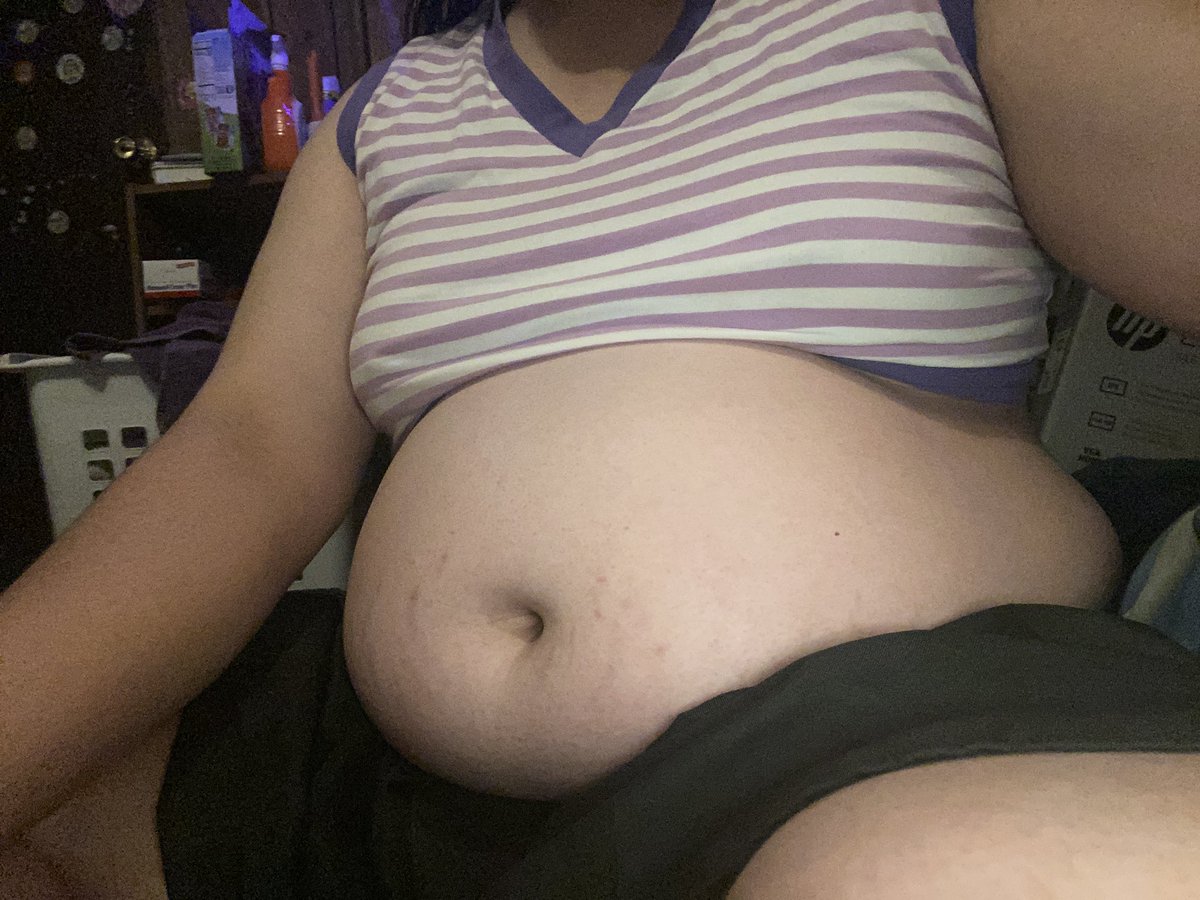 SachikoYuripi's tweet photo. Happy #fatfuckfriday as i start the day off with a stuffing~~ https://t.co/CXnwOWtoal