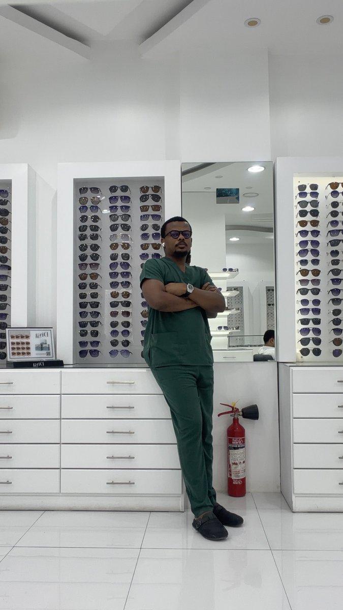 OsuohaTony's tweet photo. Corporate and scrubs. Life of an Optometrist. https://t.co/39uyFm12BL