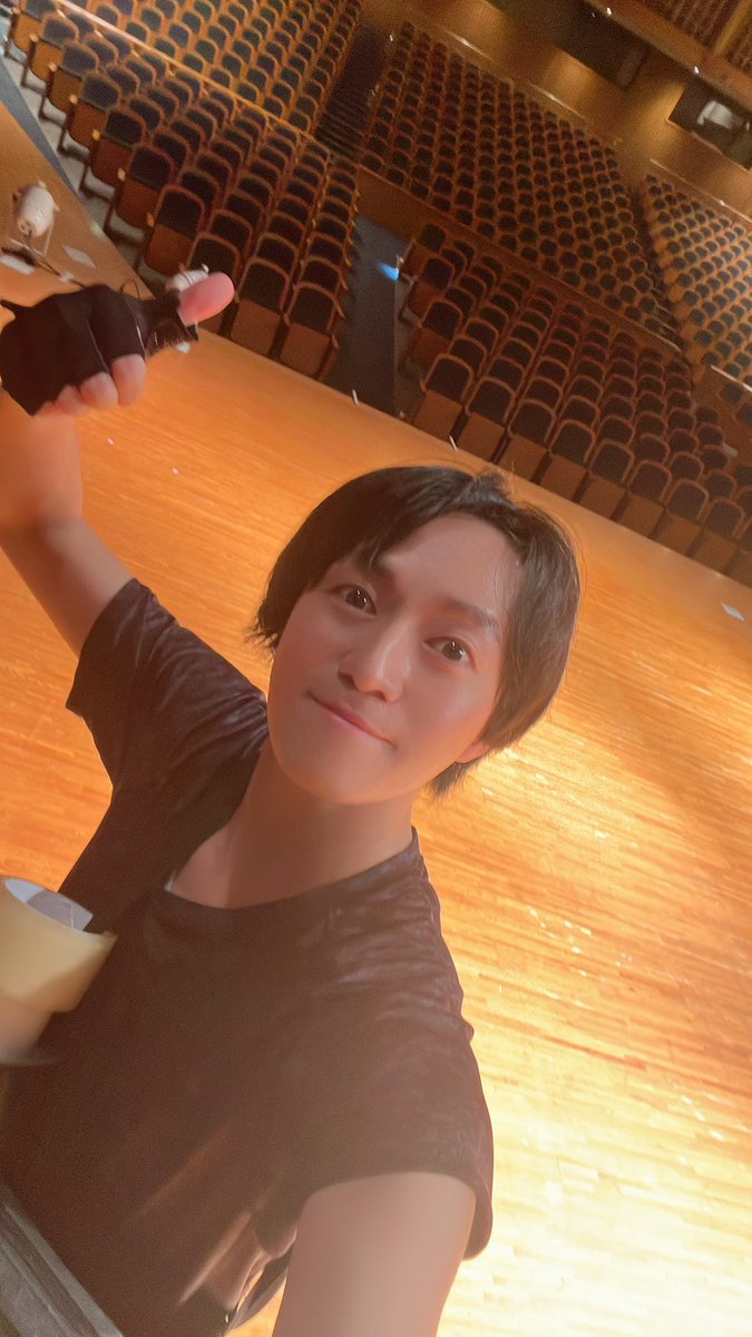 11051023's tweet photo. いよ明日です！
【黒龍舞術団STAGE SHOW2026】
団長の優耶さんとは出会って14年😳
黒龍舞術団として定期的に大きなホールに立たせて頂いてるけど、まだ観たことない方ぜひ観て欲しい！
黒龍舞術団を！
黒龍舞術団での野田敢を！
そして優耶さんを！

当日券もあります！
お待ちしております✨️ https://t.co/7qyaBPLuor