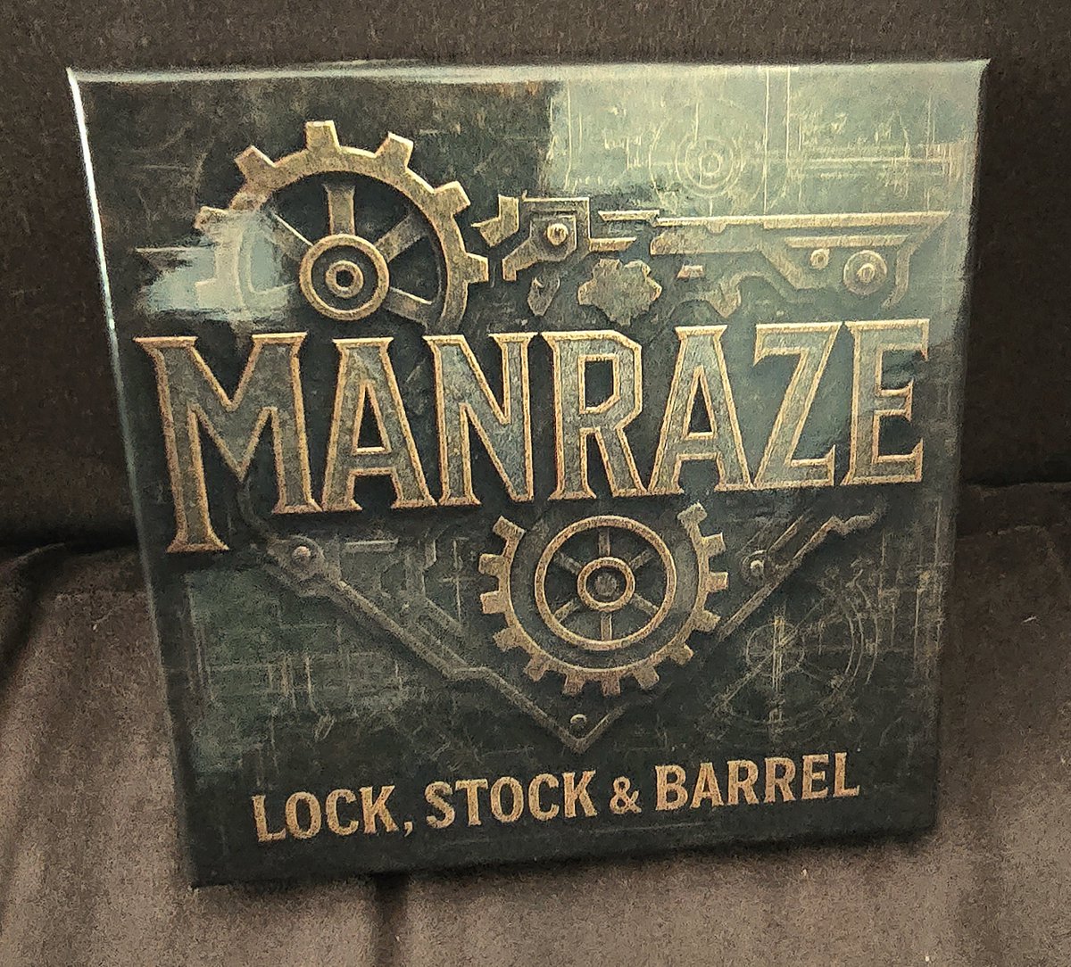 iash74's tweet photo. Manraze - Lock, Stock and Barrel (2026l
5 CD boxed set. Can't overstate how impressed I am with this collection.  Even CD 3 of instrumentals is great listening 🤟👊💯
#manraze #defleppard https://t.co/AF5Wm4wTMa