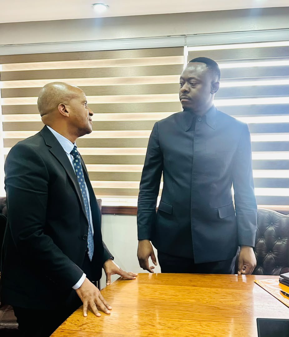 HorizonM59161's tweet photo. la #SNEL relance un projet stratégique de 400 kV sous l’impulsion de @ted_lwamba 
Ce vendredi en Tanzanie, les discussions entre la SNEL et la Tanzania Electric Supply Company (TANESCO) ont permis de relancer les échanges techniques autour du projet d’interconnexion électrique. https://t.co/20b5K4XqrA
