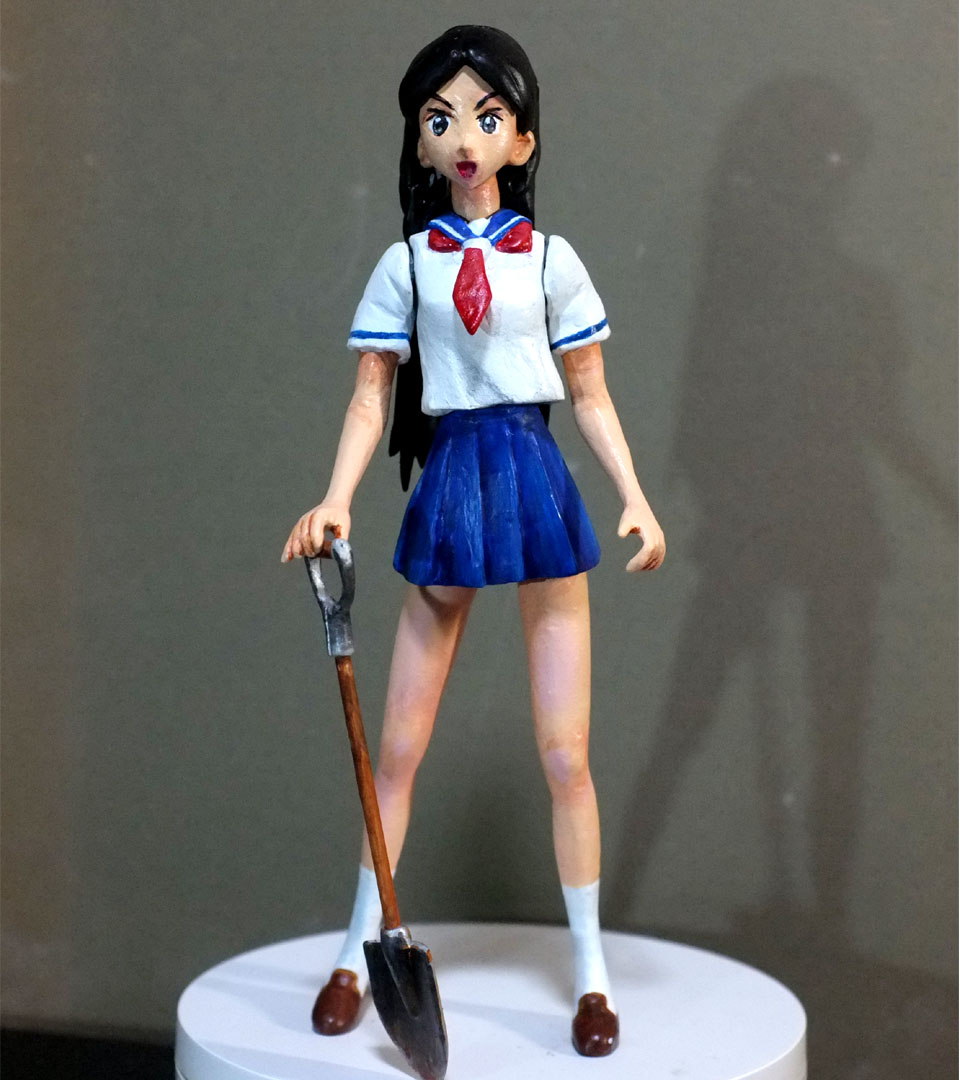 shikemoku_f's tweet photo. 絶望先生の「木津千里」さん、こんな感じ。見た目だけは好みなので、ヒイキしてあります。
　石油系溶剤を使ってません、ケチなので・・
まあ、絵の具をつくるのも、輸送するのも、石油を使うわけですが。
　作りかけを入れてた箱には「2025年2月1日」と書いてあります。

#木津千里   　#絶望先生 https://t.co/8S0LuQBMc0