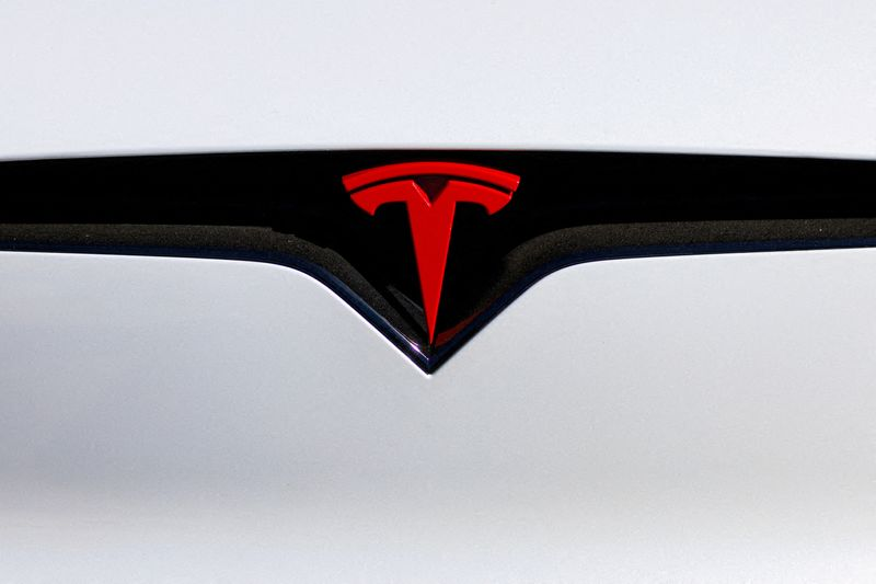 newsinvesting's tweet photo. Upcoming earnings watch: Tesla, Alphabet, and 100+ companies reporting next week

https://t.co/G9uG3kVEV0

$TSLA $GOOGL https://t.co/mudekaCW2r