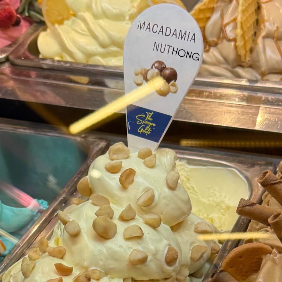 qearpitahc's tweet photo. ปกติทุกคนกินไอติมรสอะไรกันหรอคะ พอดีเรากินรส ‘นัทฮง’ ค่ะ 🙂‍↕️🥜🍦 https://t.co/qf0o9zdgZK
