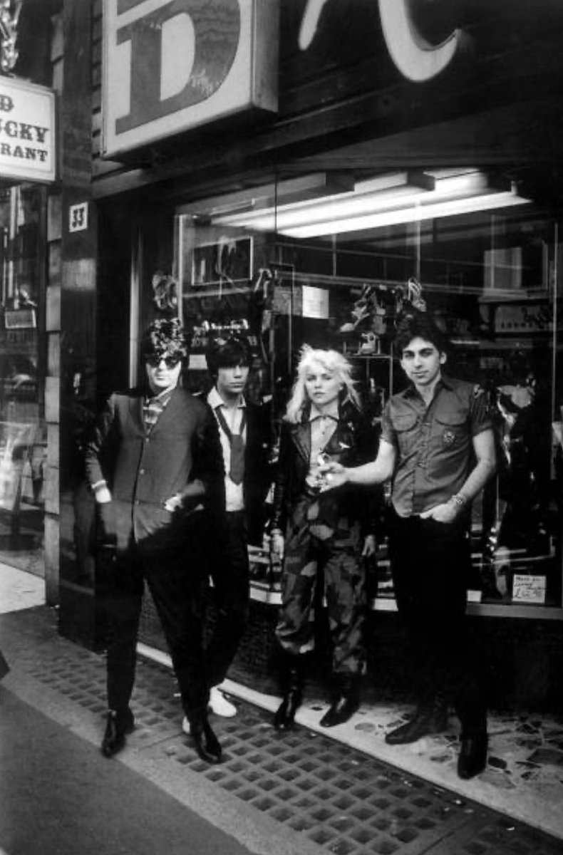 Picturethis74's tweet photo. Faves hit the shops in London 🛍️👡📸 Ian Dickson (1977) https://t.co/hWcuLTqO12