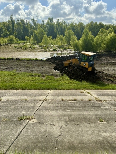 slfpaW's tweet photo. Levee maintenance goes beyond the levee itself.

Settlement can also affect the batture, the land between the levee and the river. In these photos, our heavy equipment crew is adding fill to a low section to improve drainage and keep the area accessible for routine maintenance.

It is one of the many ways our team works year-round to keep the flood protection system ready to perform when called upon.
