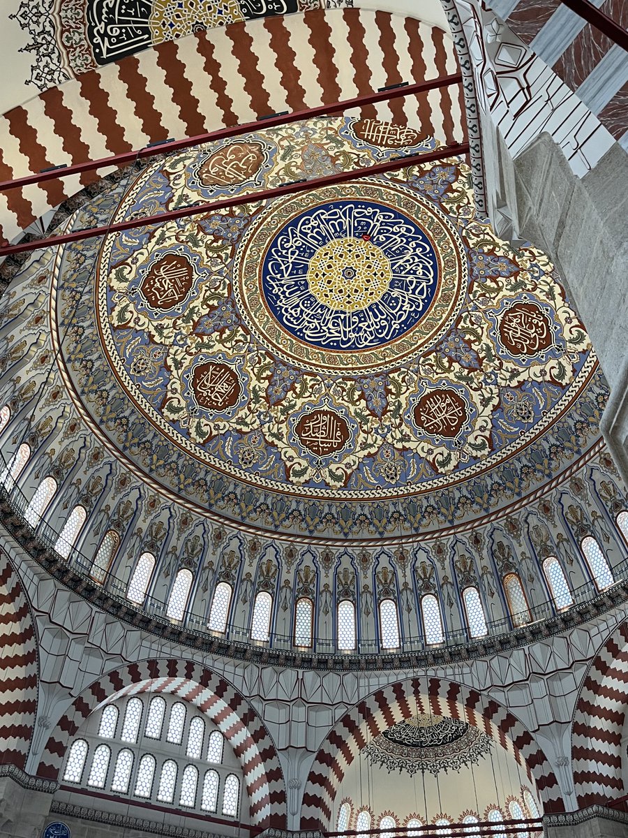 VeyselEroglu's tweet photo. Cuma namazını Edirne  Selimiye Caimi-i şerifinde kılmak nasip oldu. Muhteşem bir eser. Restorasyon tamamlanmış. https://t.co/sShl0RNX8D