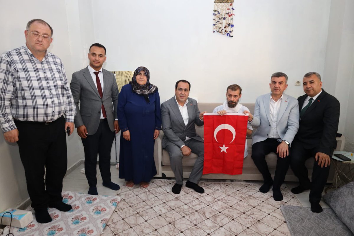 milhamigunbegi's tweet photo. Sevgi Engel Tanımaz. ❤️

📍Birecik

Birecik İlçe Başkanımız @AcilanErol, Birecik Belediye Başkanımız @mehmetbegit, Birecik Kadın Kolları Başkanımız @Emelimrak63, Birecik Gençlik Kolları Başkanımız @CUMAKARACA10 ve il-İlçe Teşkilatımızla birlikte Engelli kardeşimiz Salih ve kıymetli ailesini ziyaret ettik. hal-hatır sorduk, gönül sohbetlerine ortak olduk.

Her daim engelli kardeşlerimizin yanındayız.
@RTErdogan @Akparti @abuyukgumus @hakanaksu058 @farukaytek