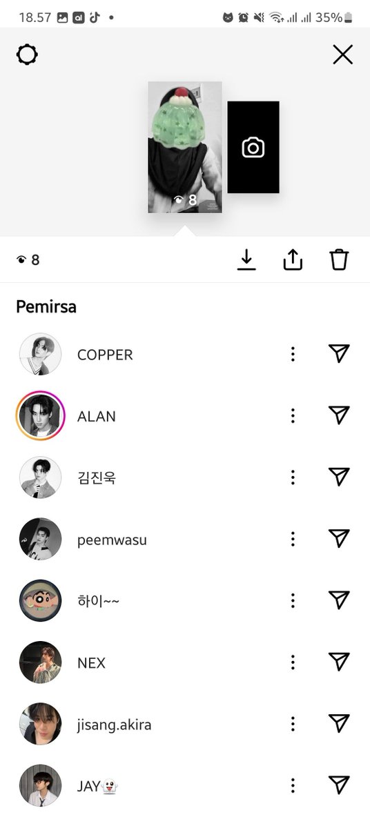 yourflowernaa_'s tweet photo. jaman2nya masih suka caper😭😭 https://t.co/uNYeyhR8MY