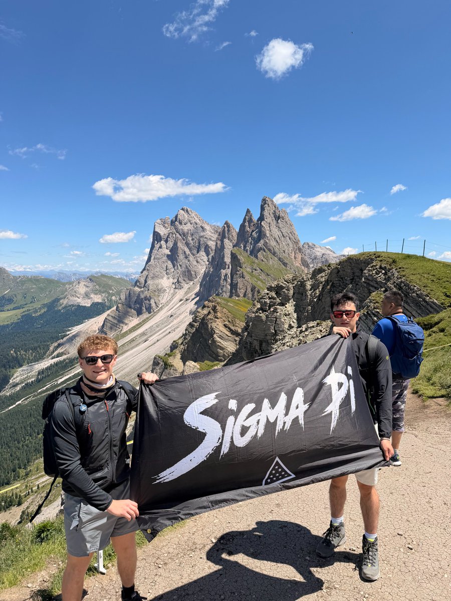 Sigma Pi Fraternity tweet media