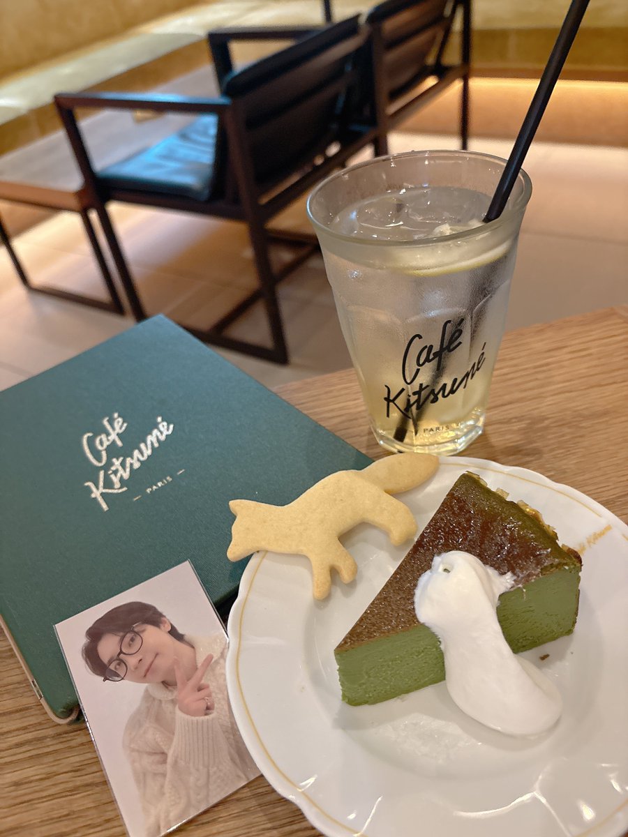 13jmn13's tweet photo. 생일 축하합니다🎂💜

#Happy_WONWOO_Day
#전원우_MOYA_생일_MOYA
#30FilmsWithJWW https://t.co/l05jnzkS4e