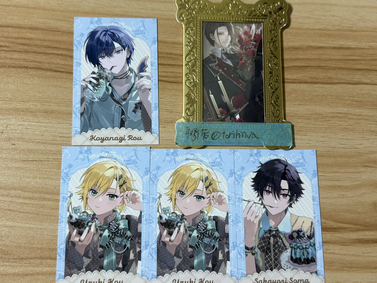 torihiiiva's tweet photo. 【交換】にじさんじ Minty Mate ランダムチェキ風カード

【譲】画像1枚目
【求】画像2枚目

郵送交換のみになります。
画像1の上段の方お求めの方は下段黄色の方と一緒に交換してくれる方優先です。
よろしくお願いします。 https://t.co/wQiUNEOBs2
