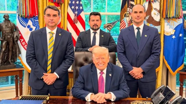 Paulo Teixeira tweet media