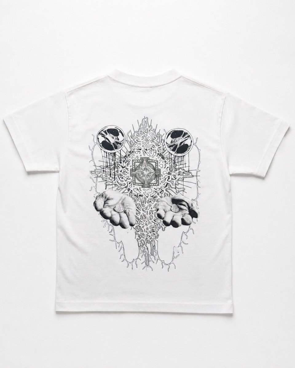 foshoT_'s tweet photo. Tシャツが出ます https://t.co/NWYPPPtVai