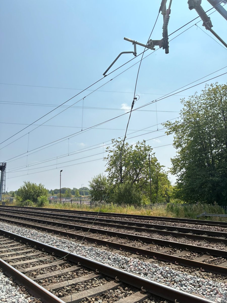 West Coast Main Line tweet media