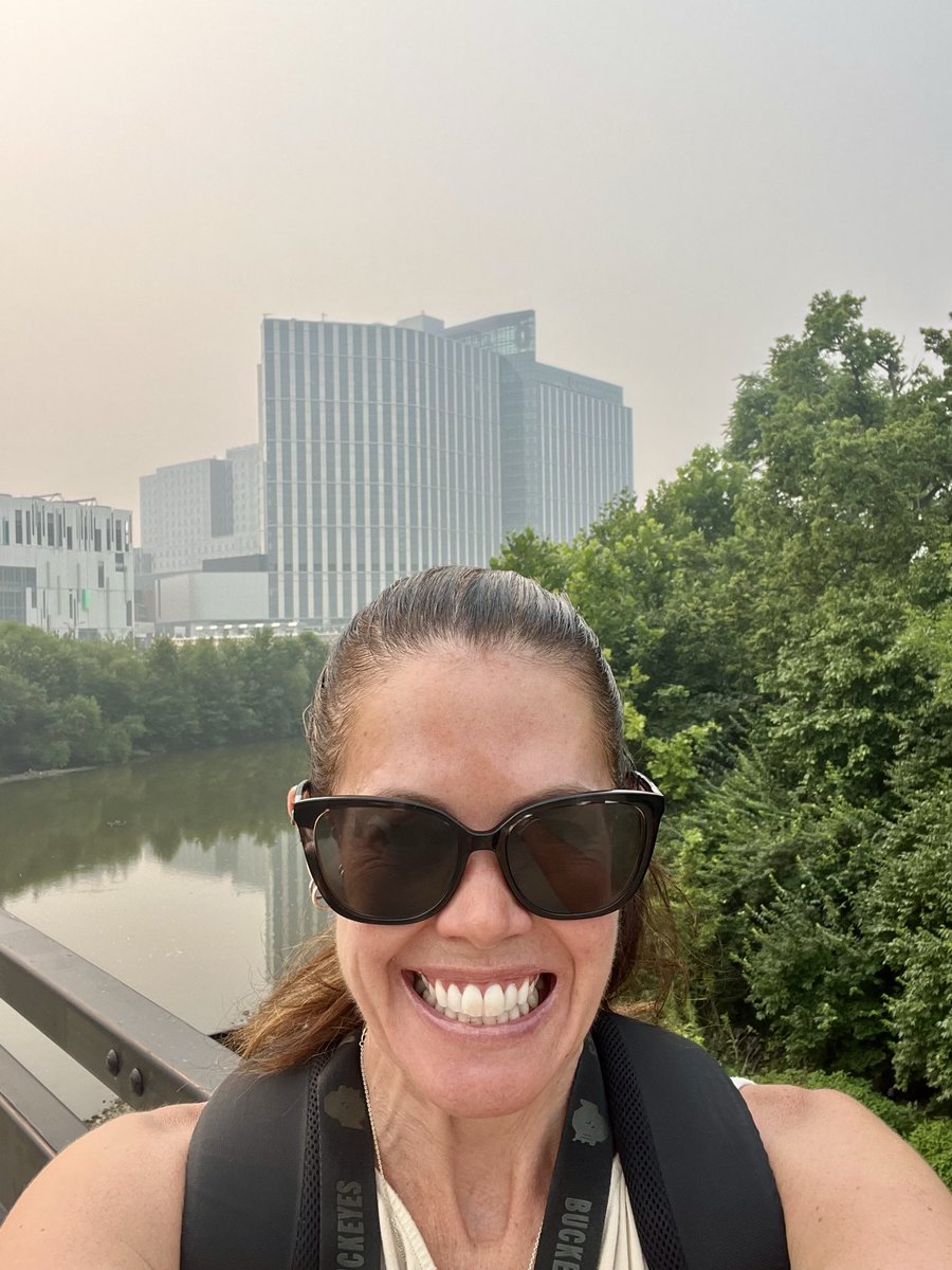 GretchenMcnally's tweet photo. #walktowork in the #smoke #haze @OSUWexMed @OSUCCC_James @OSUHematology #nurseorsctitioner #APP #hematology #lymphoma #HIV #addiction #stigma #research #scientist https://t.co/hZWIqd6qsI