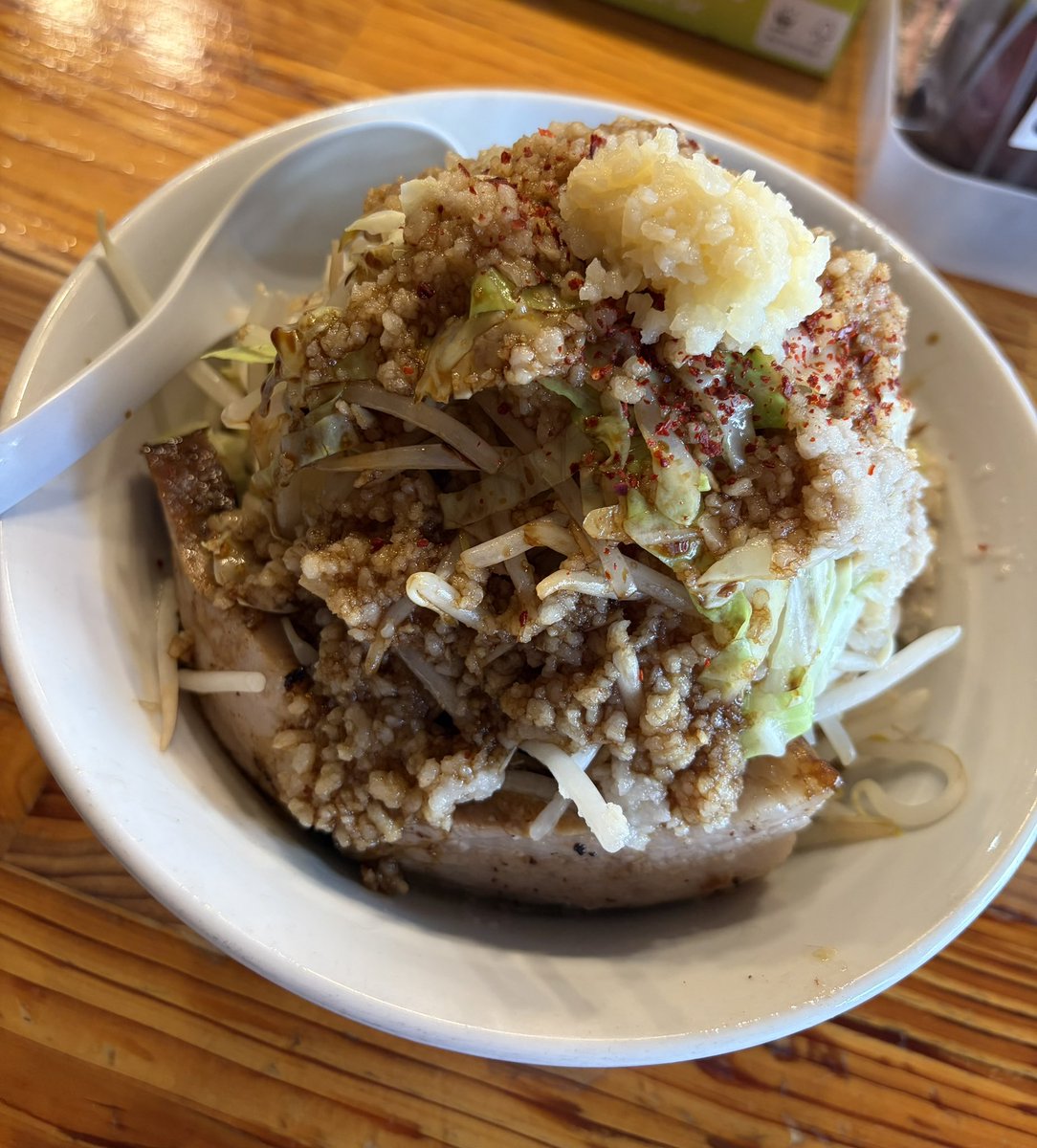 himelala04ls's tweet photo. 手術して約1年。ようやく大好きな二郎系ラーメンを食べられるようになりました。
お腹は壊したけど美味しかったし嬉しかった。
元々食べてた量まで戻るのはもう少しかかるかな。 https://t.co/7eMGV25gOg