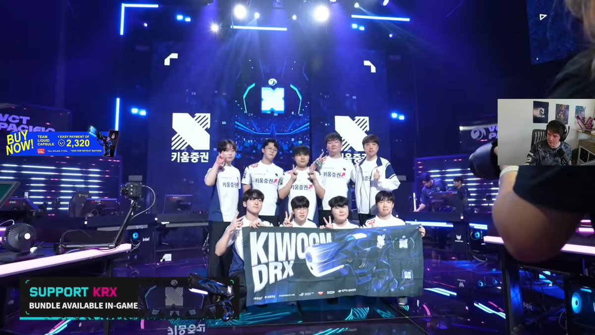 ohmyinara's tweet photo. #DRXWIN THE ROAD TO SHANGHAI IS CLEAR, DRX IS HEREEE https://t.co/89GoBxHoxr