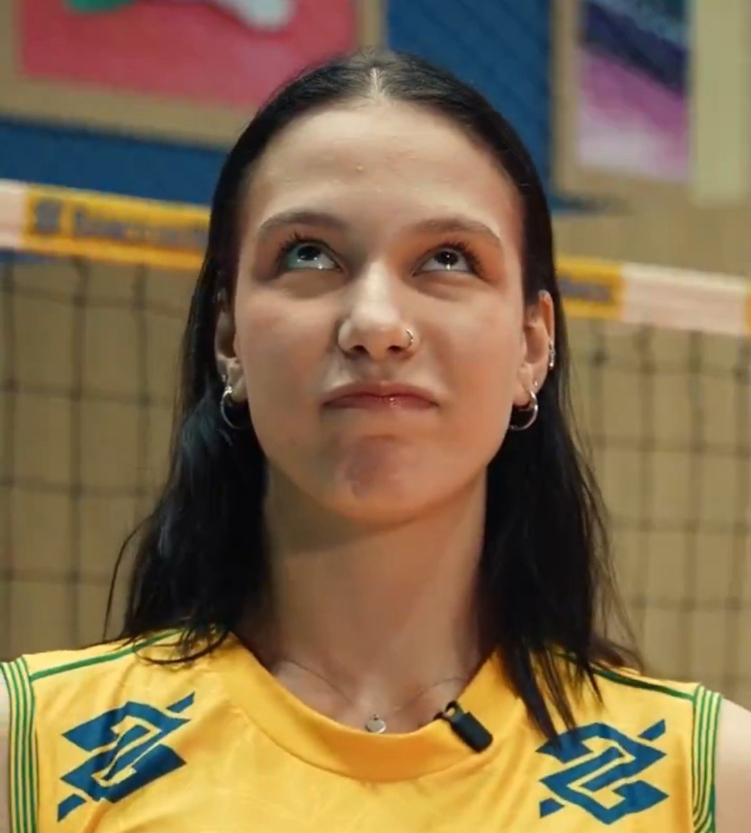 lalattyg's tweet photo. a cara de enjoada dela https://t.co/JyVgCBX3fK