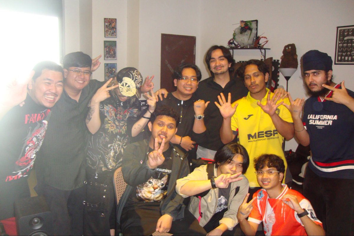 loklfgc's tweet photo. Thank you so much for everybody showing on the day, it really means a lot to us seeing all of you guys there supporting the event. It’s a big step forward for our local scene in Malaysia. We’re always glad to provide our community with these events and we’re not stopping anytime! https://t.co/H9YpUcU9rU