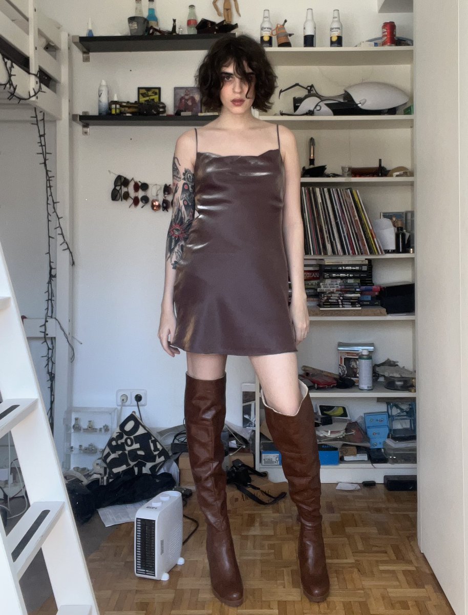 Estrogen Chic tweet media