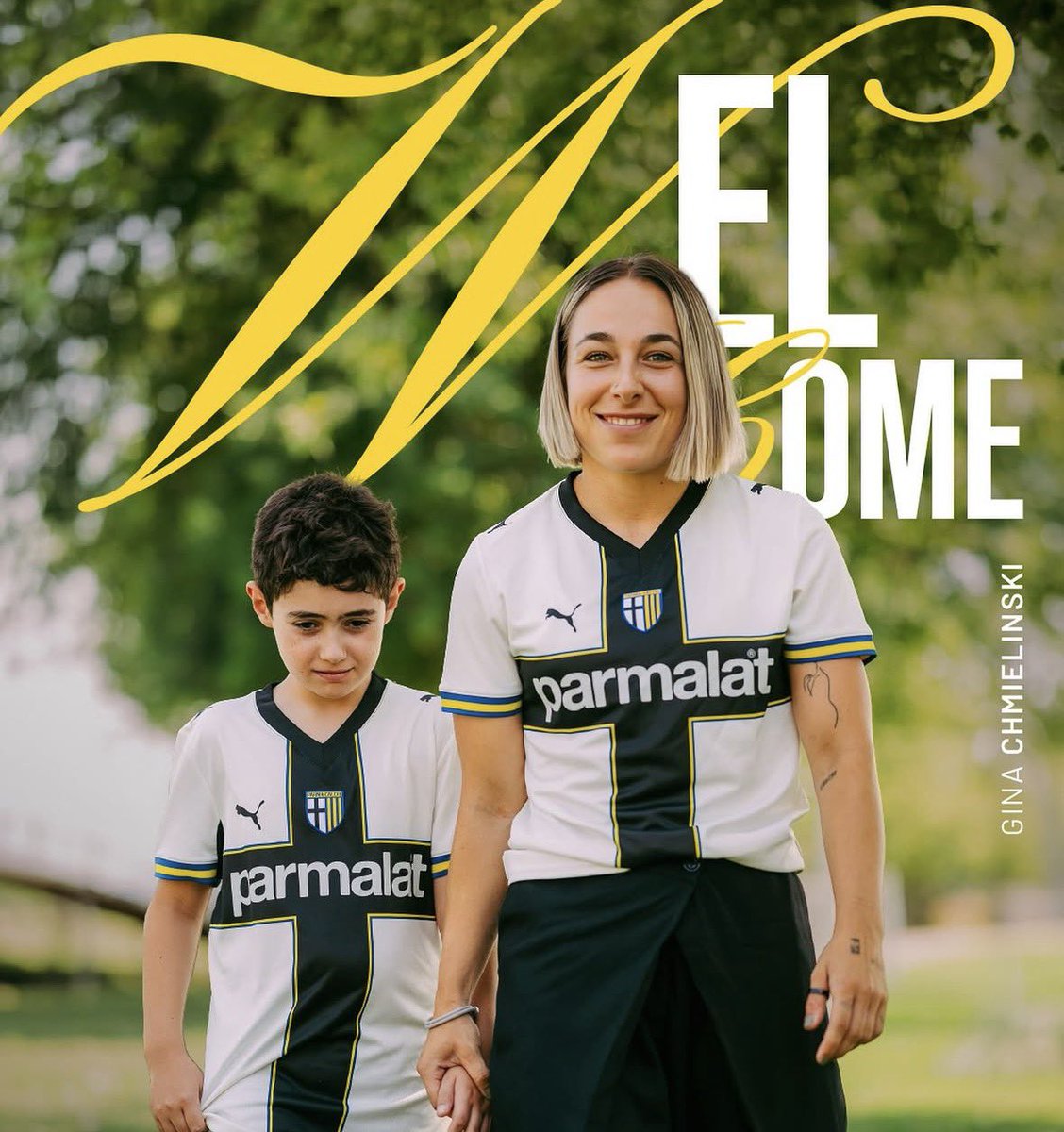 PARMAZONEE's tweet photo. CALCIOMERCATO #PARMA 

Svelata la bandierina di #Krause, si trattava di Gina #Chmielinski per il Parma Woman.

#calciomercato https://t.co/P3ZUXjhYkc