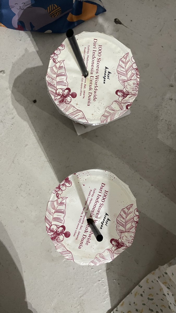 deerjaem's tweet photo. in celebration of my aegibear haechan new ambassadorship here's the pic of our first kopi kenangan last tds4 in jakarta lol 🫶🥳 

#KopiKenanganxNCTHAECHAN https://t.co/J6W0zDnwfb