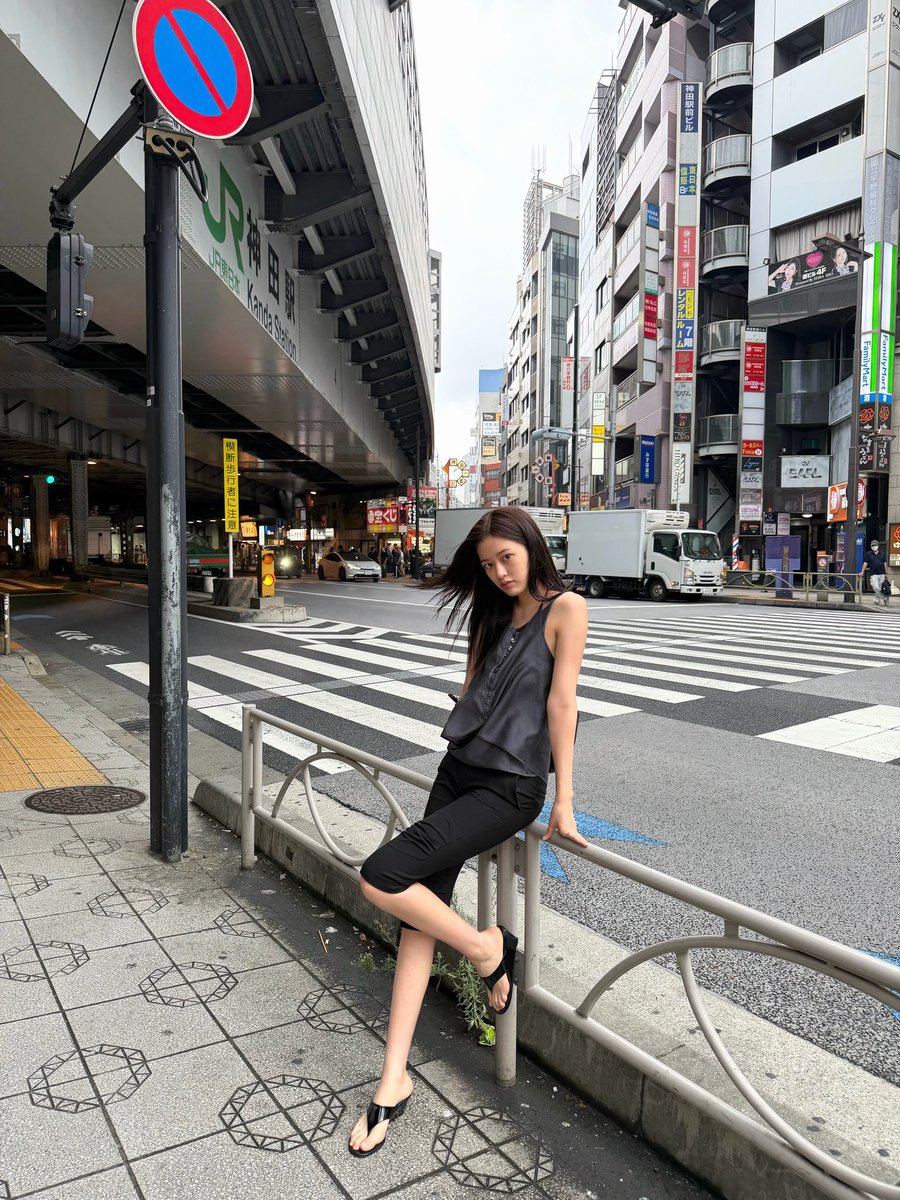 Ysssss356_DIVE's tweet photo. この奥にいるおじさん好きすぎる https://t.co/DIZmH79gHR