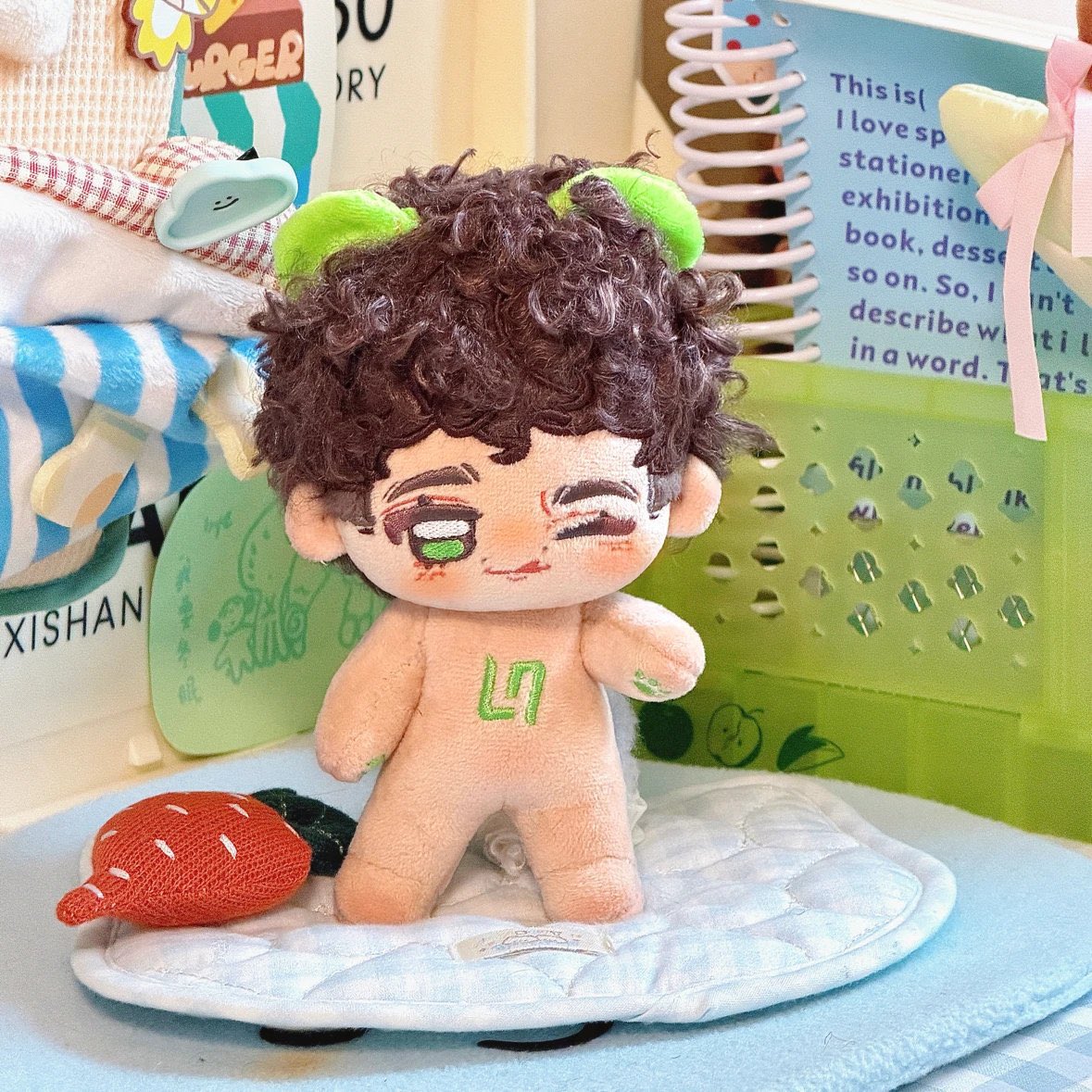peachuniverse_'s tweet photo. pre-order[🇹🇭] ตุ๊กตา LANDO-LN4 

🏎️ ขนาด 10 cm 330 บาท
+ เพิ่มหู 20 (ถอดได้)
+ เพิ่มกระดูก 45
(รอบแรก)
*จ่าย 2 รอบ —รอบ 2 เป็นค่าส่งในจีน และค่าส่งจากจีนมาไทย
💌ค่าส่ง 40 บาท (ชำระหลังของถึงไทย)
📍ปิดรับ 28/7
🪄สั่งทางdm
#ตลาดนัดf1 #ตลาดนัดด้อมรถ https://t.co/u7vsbZpyFg