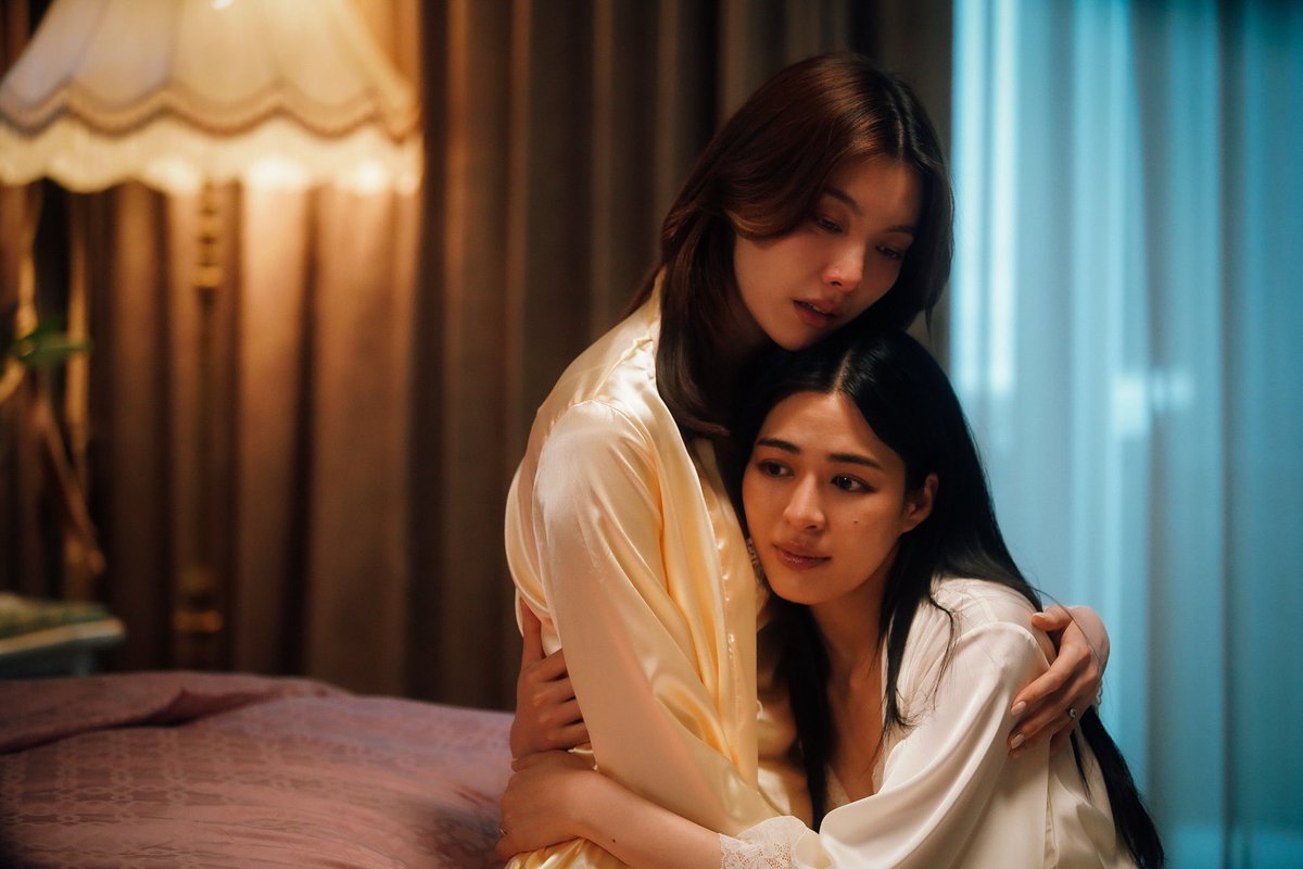 LingOrm_BH's tweet photo. แต่วันนี้พี่เลือกเรา พี่เลือกครอบครัวของเรา น้องนีนคือบ้านของพี่นะ 😭😭😭😭

LINGORM ILF EP5
#วาดฝันวันวิวาห์EP5 https://t.co/lvIcEE0XKG
