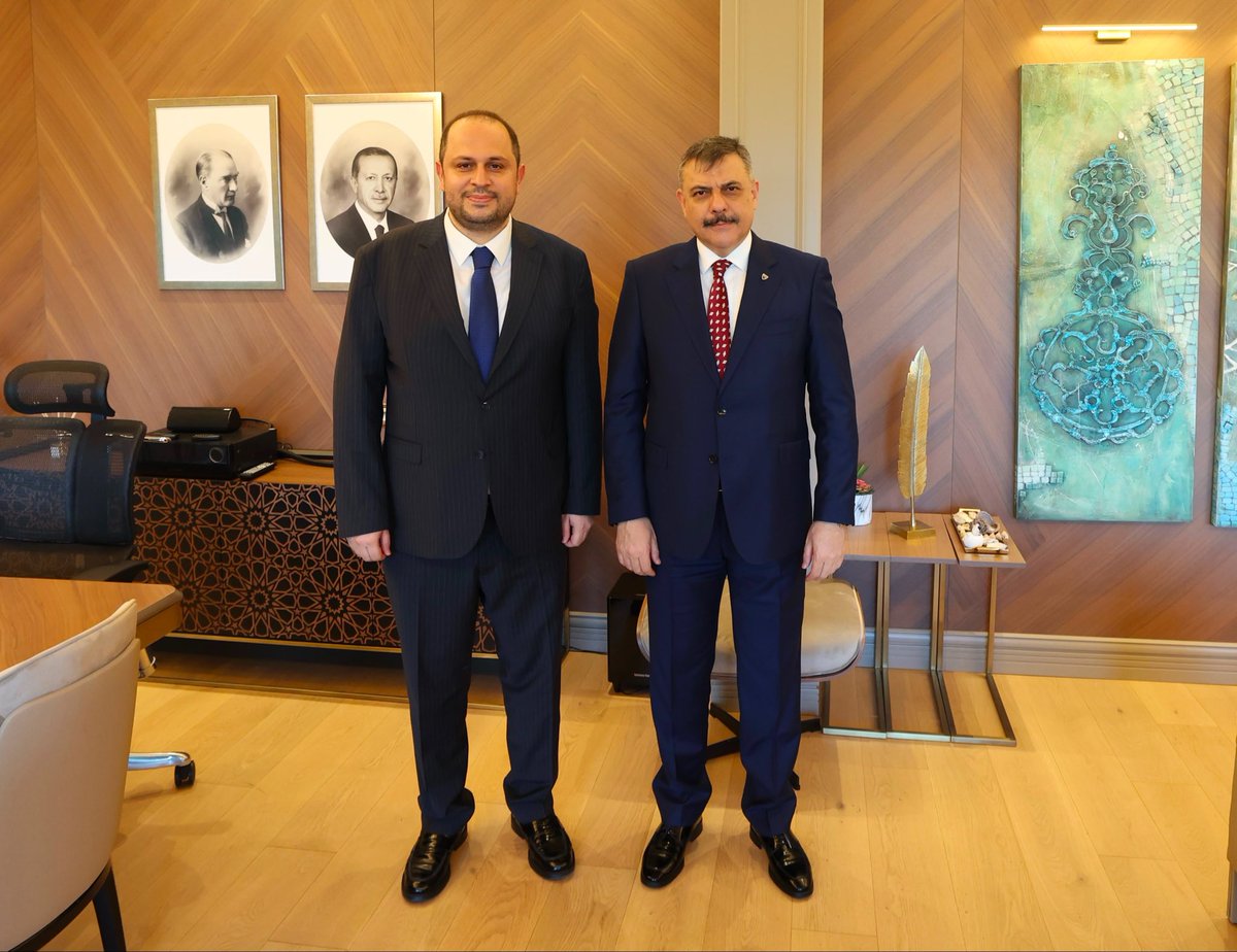 Aydogan_Ahiakin's tweet photo. İçişleri Bakanımız Sn. Mustafa ÇİFTÇİ’yi İstanbul’daki çalışma ofisinde ziyaret ettim.

Misafirperverliği için Sayın Bakanımıza teşekkür ediyorum. @mustafaciftcitr https://t.co/wC55E40SiQ