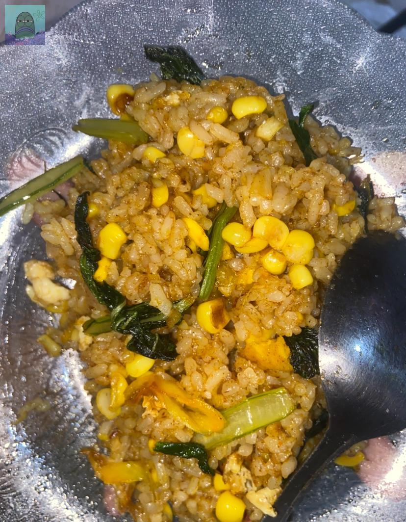 tanyakanrl's tweet photo. 💚 ayahku ngide bikin nasgor pake bumbu marinasi😭😭😭 makan nasgor berasa makan tempe goreng😭😭😭 COWOK TUH KENAPA SIH KALO MASAK SUKA SUKA SENDIRI😭😭 https://t.co/VmpCxT1lMV