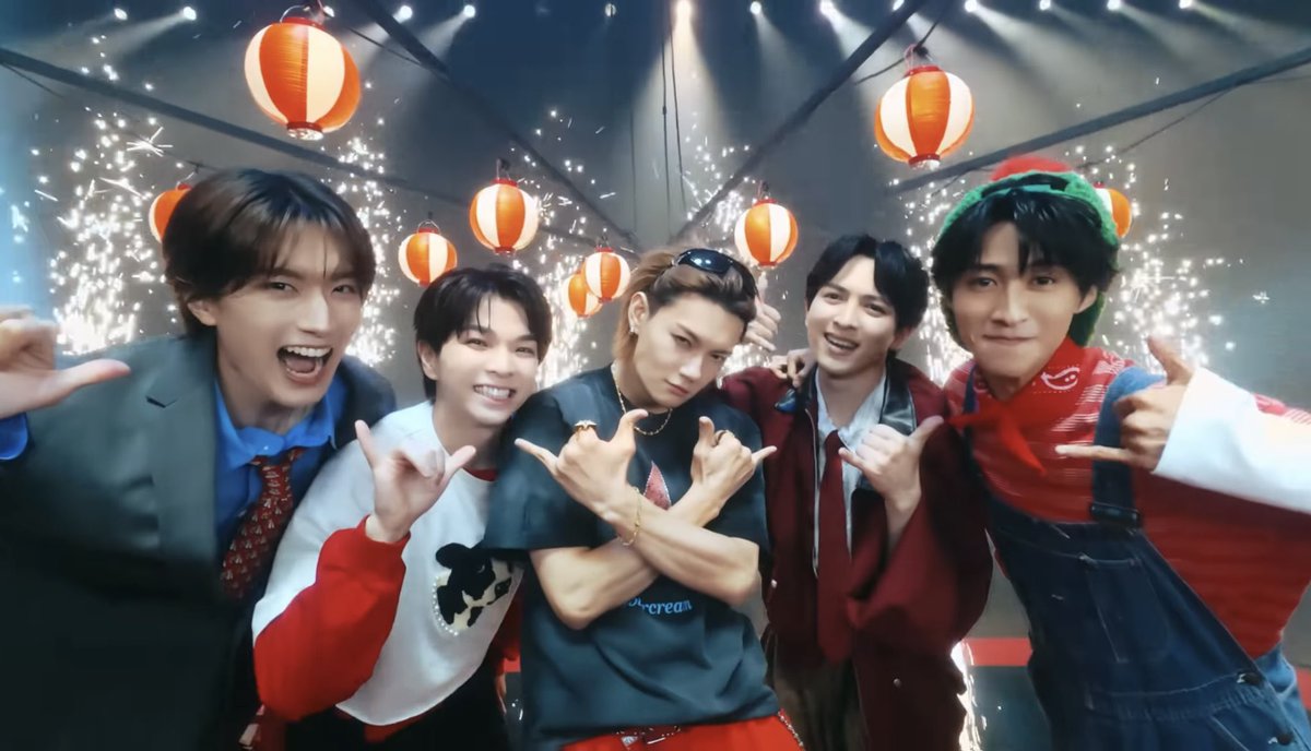 slasrn's tweet photo. M!LK - You!Joy!Parade! (Official Music Video) https://t.co/HIkPSichLD @YouTubeより　夏てんこ盛りでとにかく楽しい❣️祭りの会場で踊ってるシーンが好きです🏮 #YouJoyParade https://t.co/hBsKgw28QL