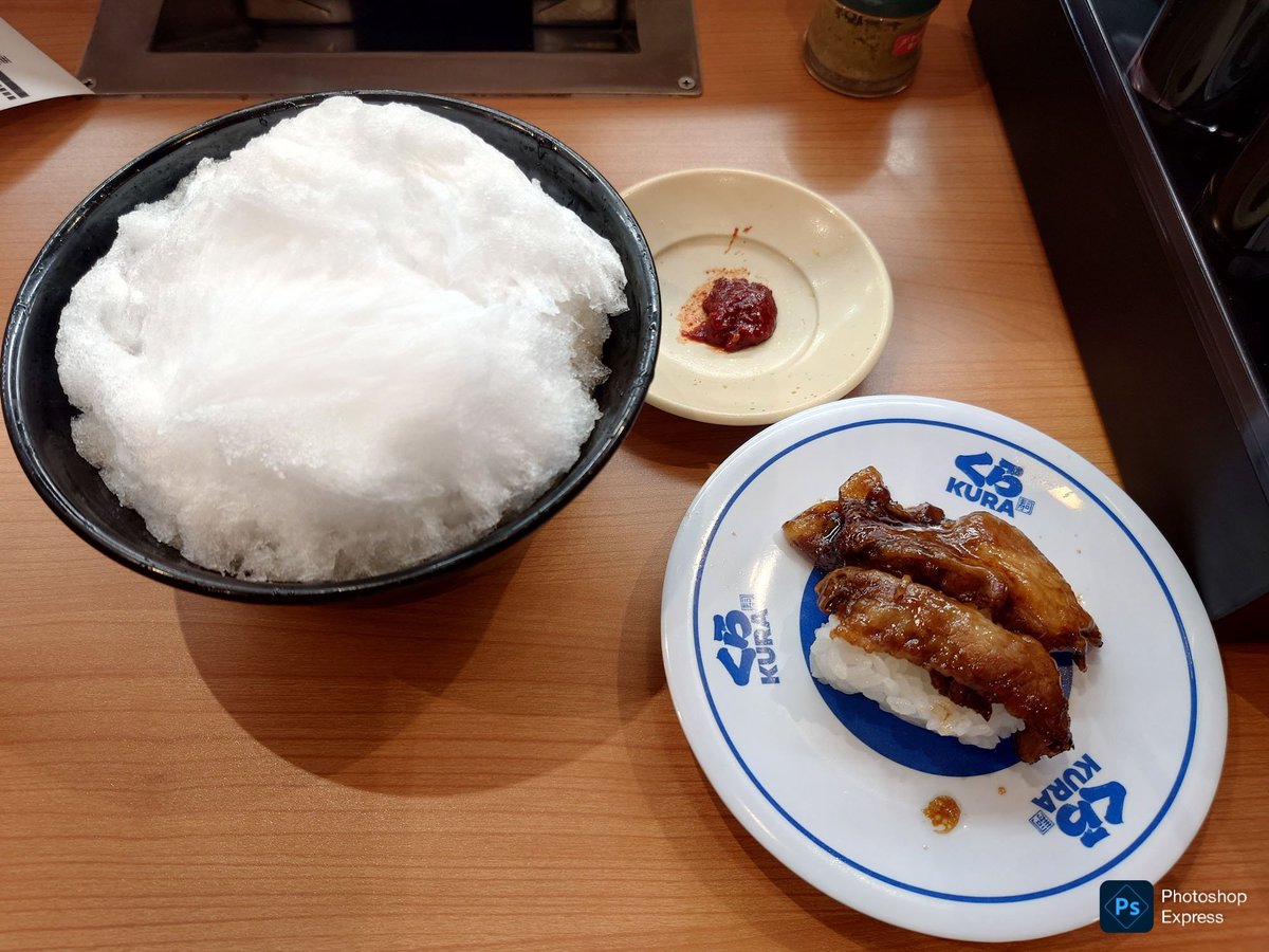 balloonfanta's tweet photo. 寿司くいねぇ🍣 https://t.co/HQ45se24pN