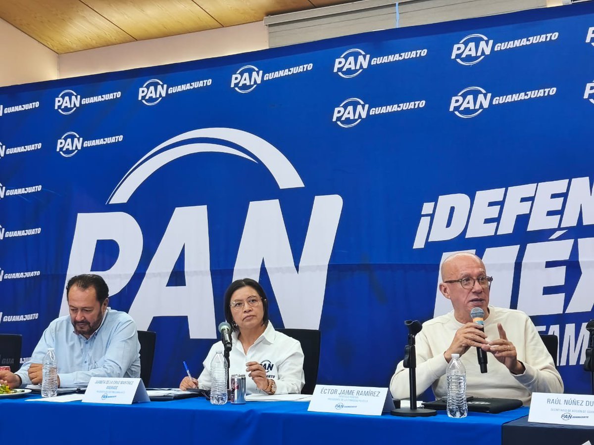 MEsthermt's tweet photo. Ayer en la reunión de trabajo para promover la participación ciudadana defendamos México "Patria, Familia y Libertad" https://t.co/20lNdZ2IuG