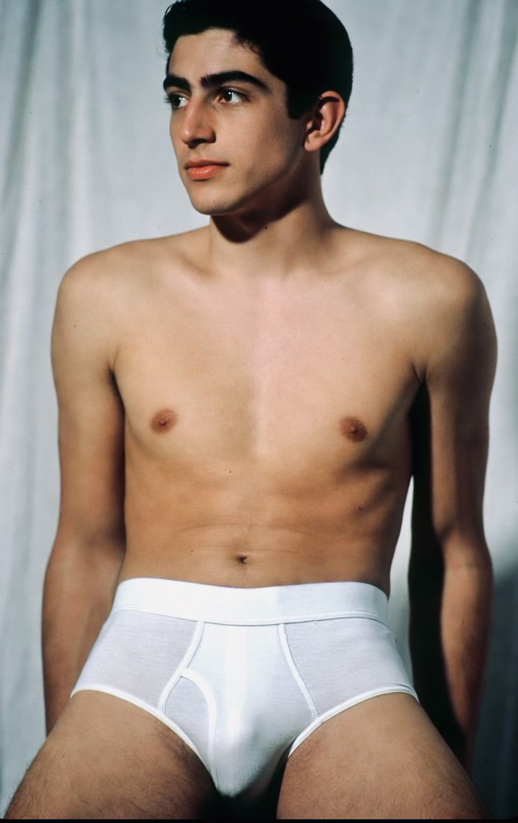 StandardBriefs's tweet photo. What a real man looks like at his base layers 💪 #WhiteBriefs #MensUnderwear #tightywhities https://t.co/A3Mau9vTPv