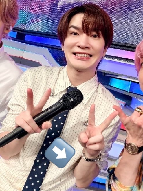 yuandflower's tweet photo. 深澤さんの左腕、まっしろなのにめちゃくちゃオトコを感じてしまい、苦しい、良すぎ https://t.co/dbQLiIwiIU