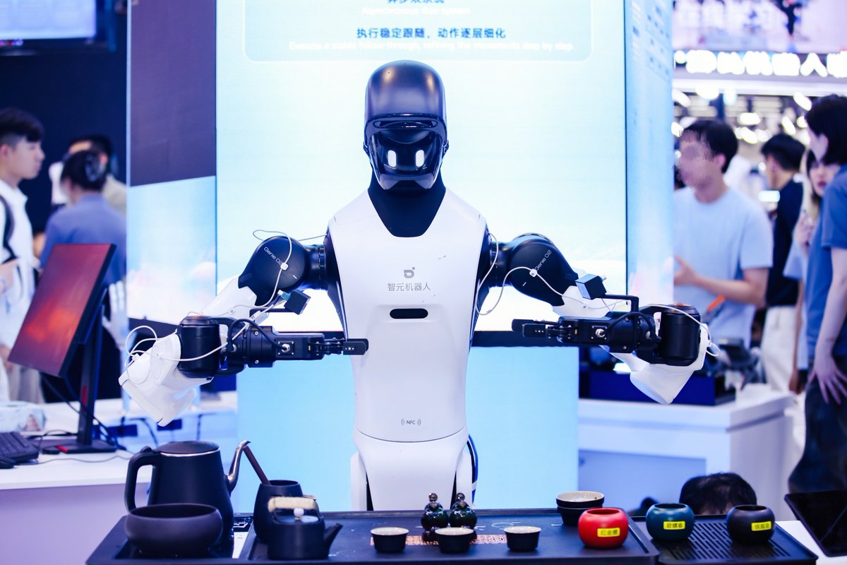 AGIBOTofficial's tweet photo. At WAIC 2026, AGIBOT demonstrates how embodied AI is moving beyond demonstrations into deployment-ready applications.

From continuous industrial operations with partners including Longcheer and PIA, to commercial service applications with Chengdu Cultural Tourism and public-service deployments across multiple WAIC venues, each scenario showcases intelligent perception, dexterous manipulation and human-robot collaboration.

Together, these real-world applications reflect one shared direction:
Embodied AI is creating real value in the physical world.
Discover how AGIBOT is turning innovation into deployment.

#AGIBOT #WAIC2026 #EmbodiedAI #RealWorldDeployment #PhysicalAI #Robotics