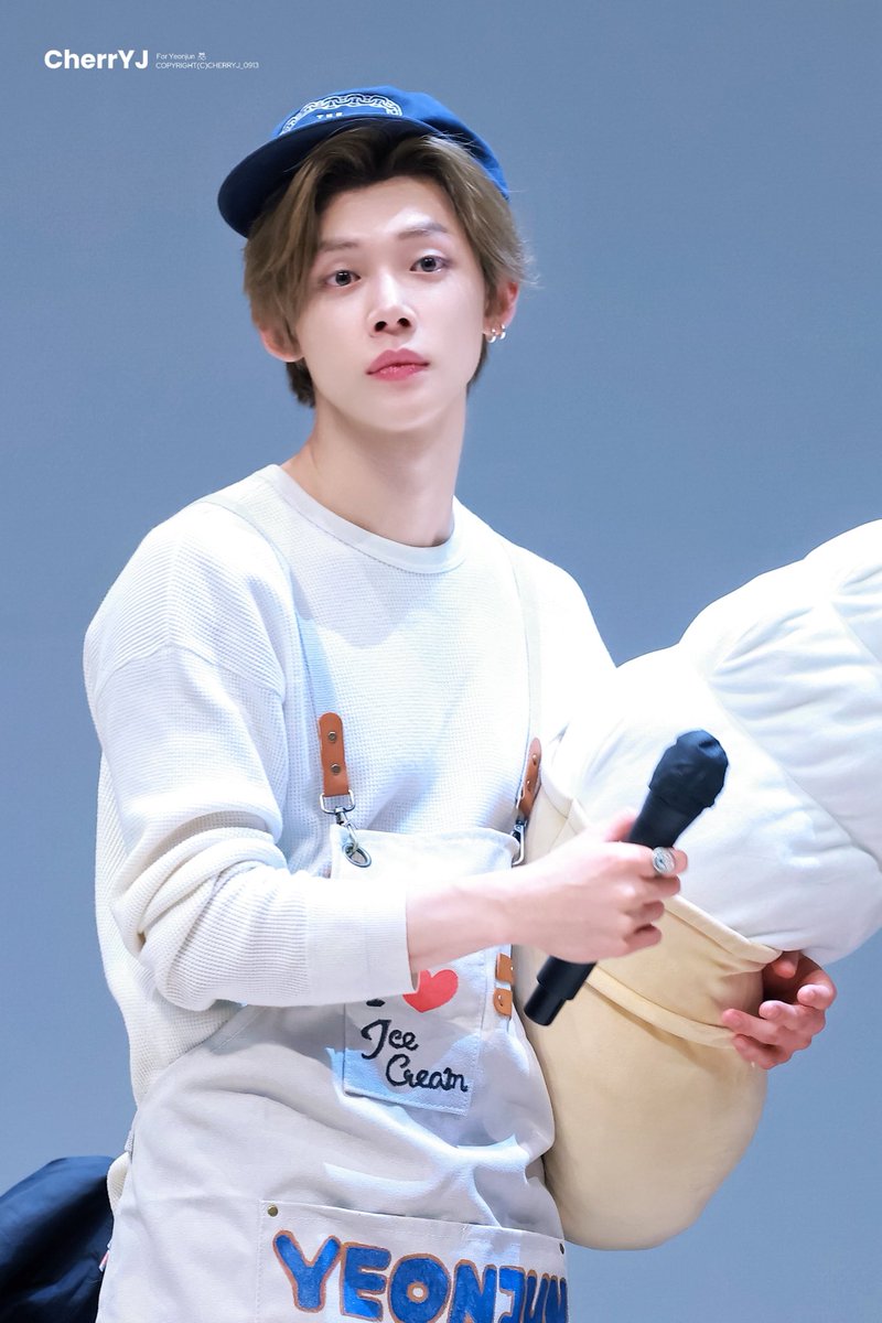 CHERRYJ_0913's tweet photo. 260717  아이스크림 하나 주세요～

#연준        #YEONJUN        #ヨンジュン 
#TXT #투모로우바이투게더 https://t.co/UlQFGz22Tp
