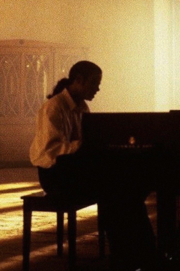 michaelzzip's tweet photo. Michael Jackson, 1991 https://t.co/aEW7UXsBwf