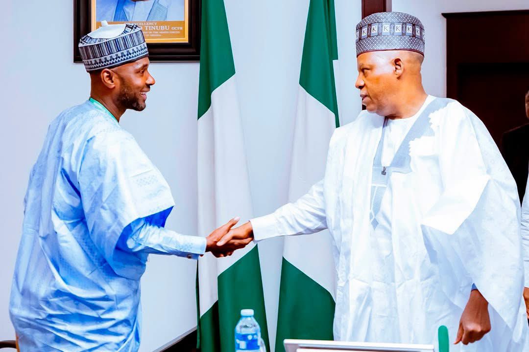 SheriffKakaAbba's tweet photo. STATE HOUSE PRESS RELEASE

VP Shettima Charges LG Chairmen On Driving Nutrition 774 At  Grassroots

• Says President Tinubu's commitment to nutrition is a governance directive that must become operational* 

• Demands ALGON's full participation in Local Government Committees on Food and Nutrition, functional structures at the community level

The Vice President Kashim Shettima has charged local government chairmen to drive the implementation of the Nutrition 774 (N-774) Initiative at the grassroots to improve nutritional outcomes in communities across Nigeria.

Accordingly, he directed the Association of Local Governments of Nigeria (ALGON) to actively participate in and strengthen the Local Government Committees on Food and Nutrition, ensuring they become centres of planning, coordination, implementation, and accountability in every council.

Senator Shettima gave the directive on Friday in Abuja during a courtesy visit by the National Executive Committee of ALGON on the Nutrition 774 Initiative to the Presidential Villa. He said the goal is to develop functional structures capable of delivering measurable improvements in nutrition at the community level.

"I believe that strengthening the Local Government Committees on Food and Nutrition therefore presents an important opportunity to reinforce this governance framework. These committees should become centres of planning, coordination, implementation and accountability within every Local Government Area.

"I urge ALGON to drive this process with determination so that every council develops functional structures capable of delivering measurable improvements in nutrition at the community level," he stated.

The Vice President told the ALGON Executive that President Asiwaju Bola Ahmed Tinubu's commitment to nutrition is a governance directive that must be strengthened in order to become fully operational.

His words: "The commitment of His Excellency, President Bola Ahmed Tinubu, to nutrition is a governance directive. Strengthening every tier of government is the pathway through which that directive becomes operational.

"National concern must become institutional action, institutional action must become measurable outcomes, and measurable outcomes must be reflected in healthier families, stronger communities, and children whose opportunities in life are no longer constrained by preventable malnutrition."

Noting that the seriousness of the Nigerian state will ultimately be judged by the quality of life enjoyed by its youngest citizens, VP Shettima maintained that the President is transforming leadership at the local government level, with councils increasingly delivering governance that reflects the needs and aspirations of the people.

He described local government chairmen as the closest tier of government to the people and the first responders to challenges confronting communities, underscoring that the absence of a coherent nutrition agenda at the local government level, which has created a significant gap, is unacceptable.

He continued: "Our state governments have made commendable contributions to improving nutrition outcomes. However, the absence of a coherent nutrition agenda across many Local Government Areas has created a significant gap within the governance framework established by the National Policy on Food and Nutrition.

"That gap weakens implementation where impact matters most. National ambitions cannot flourish if they lose momentum before reaching the communities they were designed to serve."

The VP, however, lauded ALGON's commitment to supporting the implementation of the Nutrition 774 Initiative, including the ongoing validation of pilot Local Government Areas and the association's collaboration with the Nutrition Technical Team and development partners.