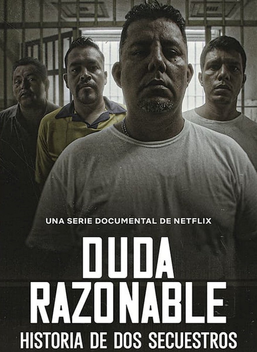 JoseMarioMX's tweet photo. Imagina esto: te detienen por un “intento de secuestro”. La víctima dice que fuiste tú. No hay video. No hay testigos independientes. No hay arma. No hay investigación real. Solo su palabra… y un juez que ya le creyó antes de empezar. Te condenan a 3 años y medio. La Fiscalía se enoja porque le parece poco. La Sala te sube la pena a 50 años. Cincuenta. Media vida. Por una historia que nunca se midió con la duda.

La @SCJN no se limitó a pelear por la cantidad de años. Abrió el juicio y vio el vicio de origen: el tribunal partió de que la víctima no mentía, puso adjetivos bonitos a su testimonio, “franco”, “espontáneo”, “minucioso”, y le exigió a la defensa que desmintiera lo que debió probar la Fiscalía. Eso, dijo el Pleno en la jurisprudencia P./J. 8/2023, es presunción de culpabilidad. Y en un Estado constitucional no se condena por convicción, por indignación ni por “me suena cierto”: se condena solo si la culpabilidad queda más allá de toda duda razonable. Ante la duda, se absuelve. Sin más. Porque el sistema no se diseñó para que sea fácil castigar: se diseñó para que sea casi imposible destruir a un inocente.

Aquí está la verdad incómoda: un juicio oral sin presunción de inocencia es teatro. Es ritual. Es cárcel con micrófono. La oralidad, la inmediación y la contradicción no sirven si el juez ya eligió de qué lado está la “verdad”. Proteger a la víctima es justicia; condenar con sospecha es abuso. Y mientras México confunda grito con prueba, y prisa punitiva con seguridad, seguiremos fabricando castigos… no justicia. La pregunta que duele es simple: ¿cuántos están presos no porque se probó su culpa, sino porque nadie se atrevió a dudar?

https://t.co/XPqXNfUn6L