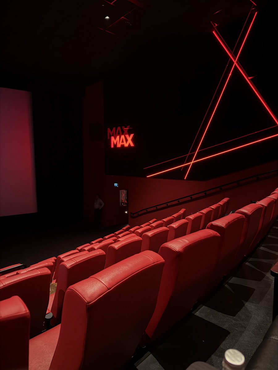 Tyvilz's tweet photo. Absolute cinema بس للأسف مو IMAX https://t.co/Klpw7uoMIf