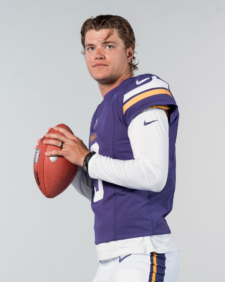 NFL tweet media