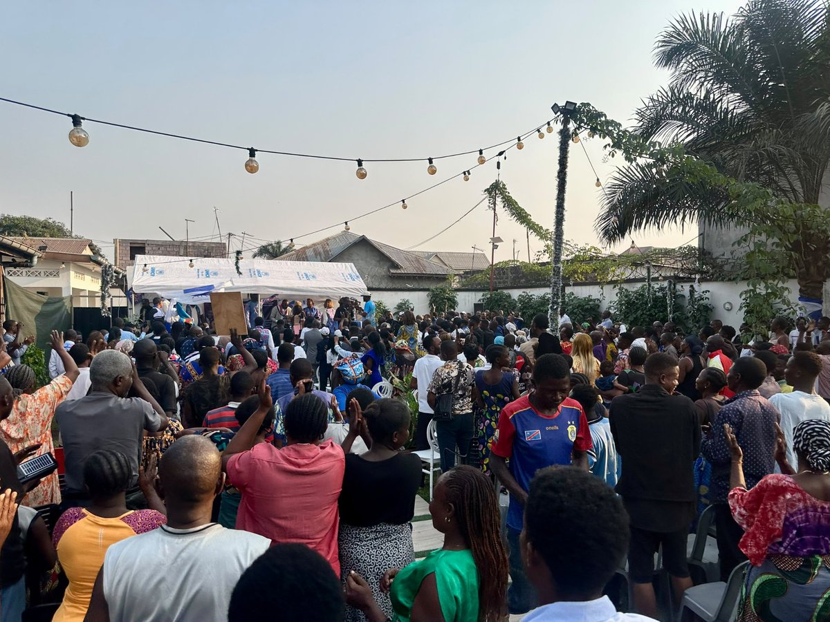 MarkusPremier's tweet photo. Sous la coordination de Madame Astrid Mianda Mbuyi, la Fédération AREP Tshangu 2 démontre une fois de plus sa grande capacité de mobilisation. Véritable poumon politique de la ville de Kinshasa. https://t.co/L2hDMZcHsS