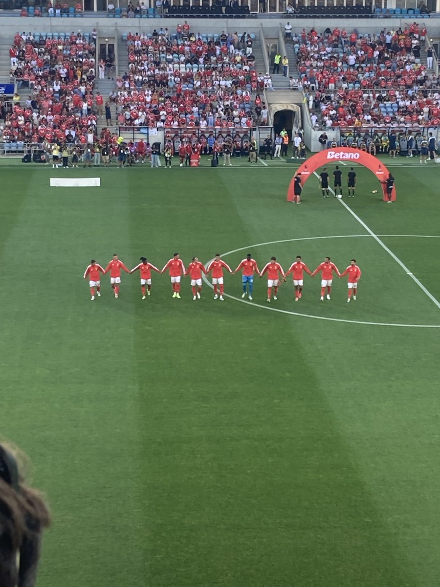 VitCCruz's tweet photo. Força Benfica https://t.co/0N5DA1Nh9l