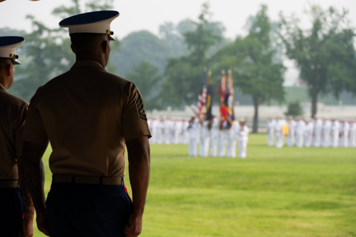 NavalAcademy's tweet photo. The Class of 2030 completed their first formal parade of Plebe Summer this morning. 🫡

Parades are a showcase of the discipline and teamwork we instill in our midshipmen and are a time-honored tradition. https://t.co/1M7Smusvxe